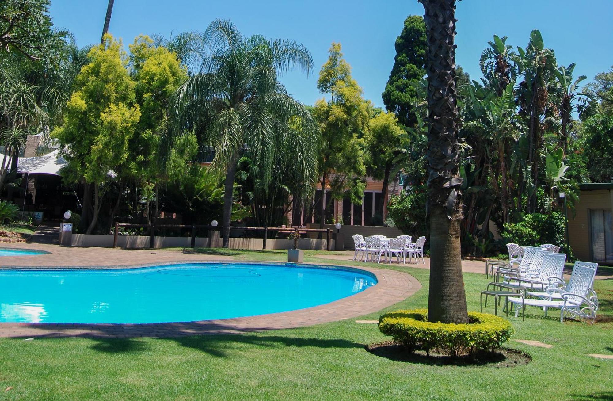 Safari Hotel & Convention Centre Rustenburg Exterior foto