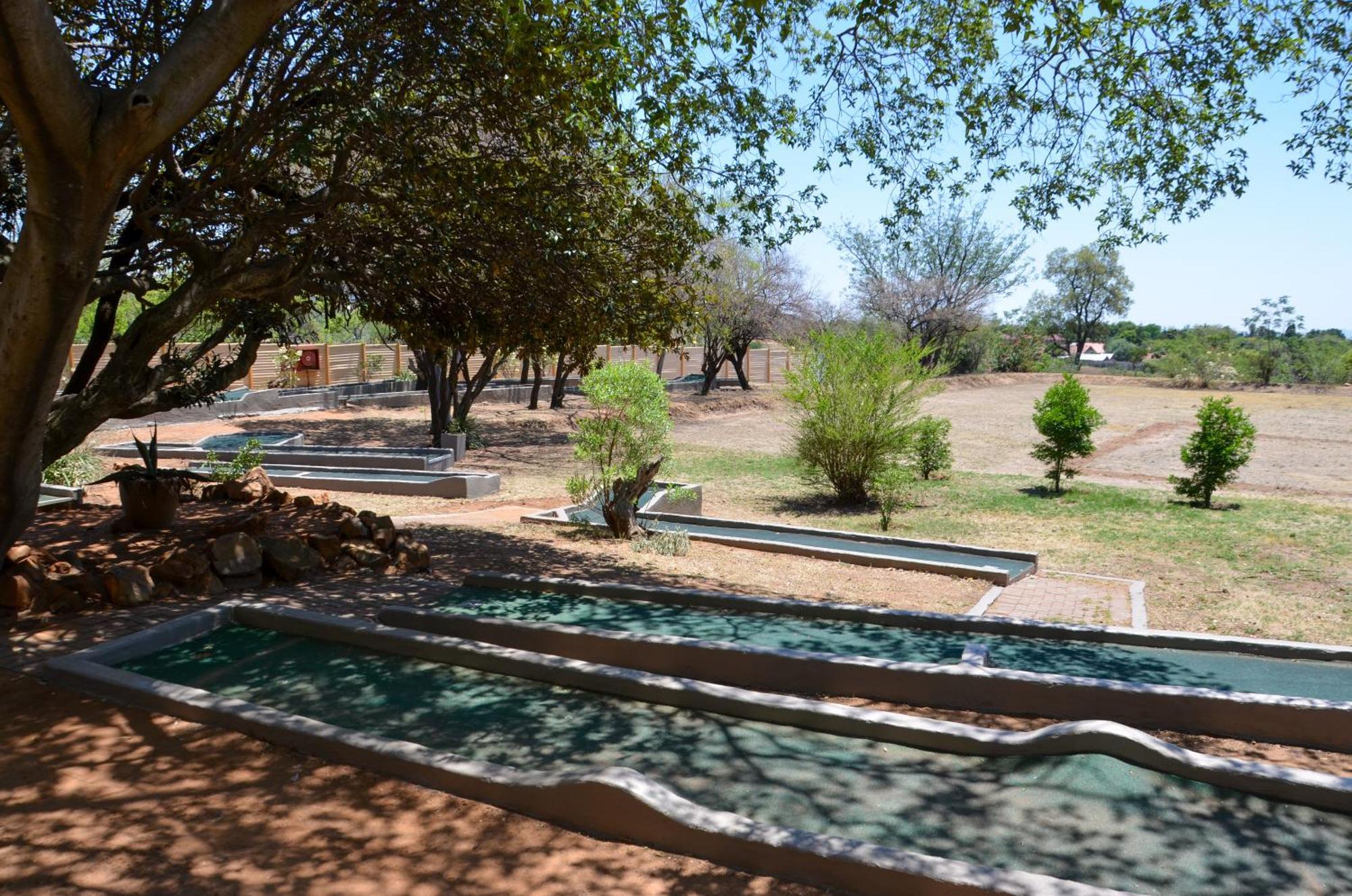 Safari Hotel & Convention Centre Rustenburg Exterior foto